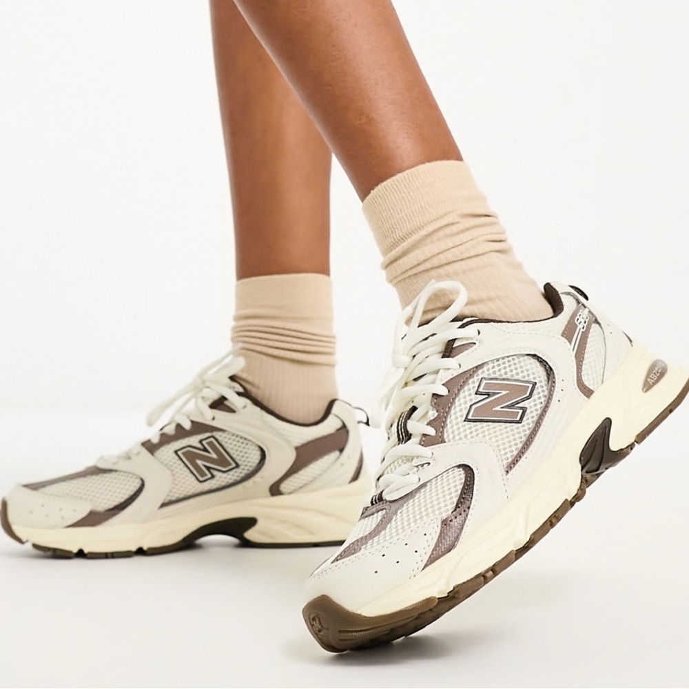 New Balance 530 sneakers